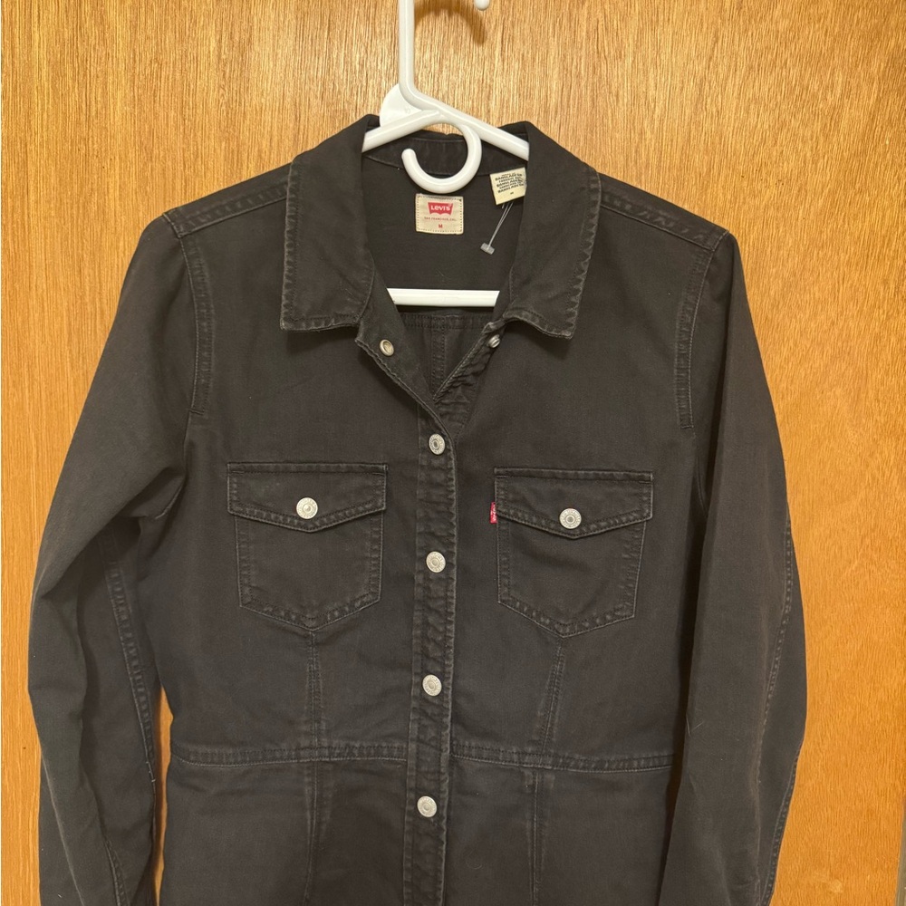 Sz M Levi’s Ellie Denim black dress. Snap front long sleeve. Cute! NWOT - Picture 4 of 11